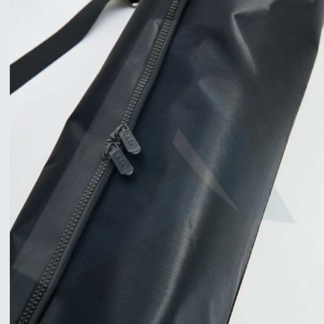 ISG Sports Yoga Mat Bag Schwarz – Leicht &amp; Robust mit Verstellbarem Schultergurt – Für Standard &amp; Oversize Matten